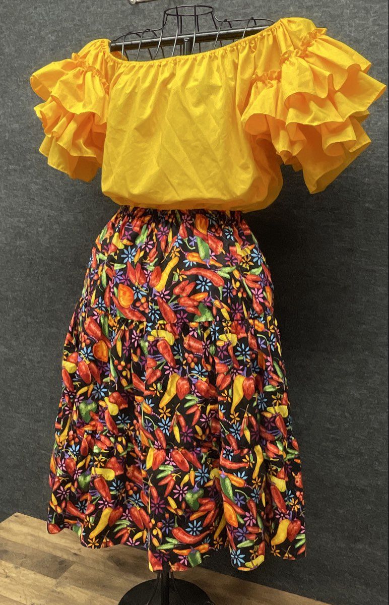 Women's 2 Piece Folk Costume Set Yellow Ruffle Top Chili Pepper Print Skirt