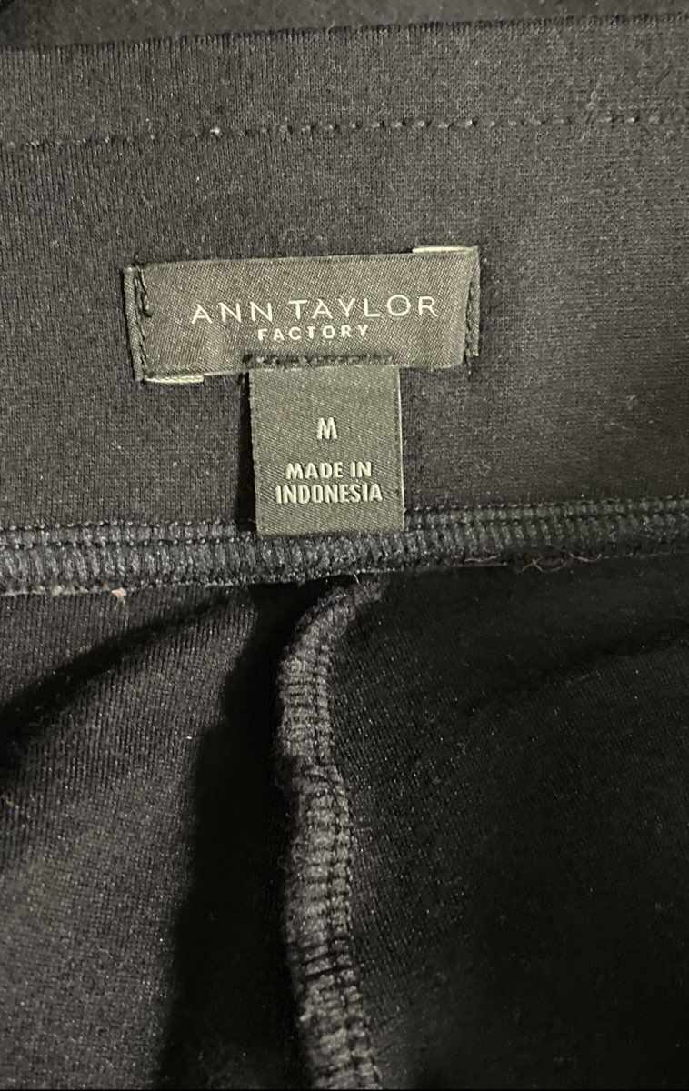 Ann Taylor Factory Women's Black Faux Leather Front Mixed Media Leggings Sz M