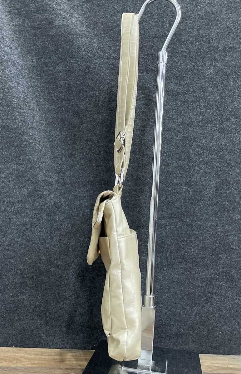 Apt. 9 White Leather Crossbody Shoulder Bag Front Flap Zipper Pocket