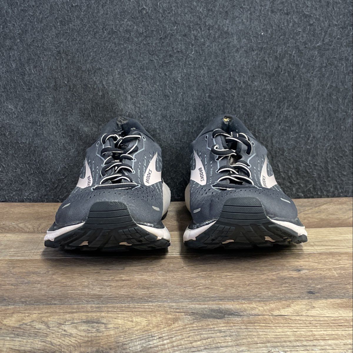 Brooks Ghost 13 Ebony Black Anthracite Women's Running Shoes Size 8