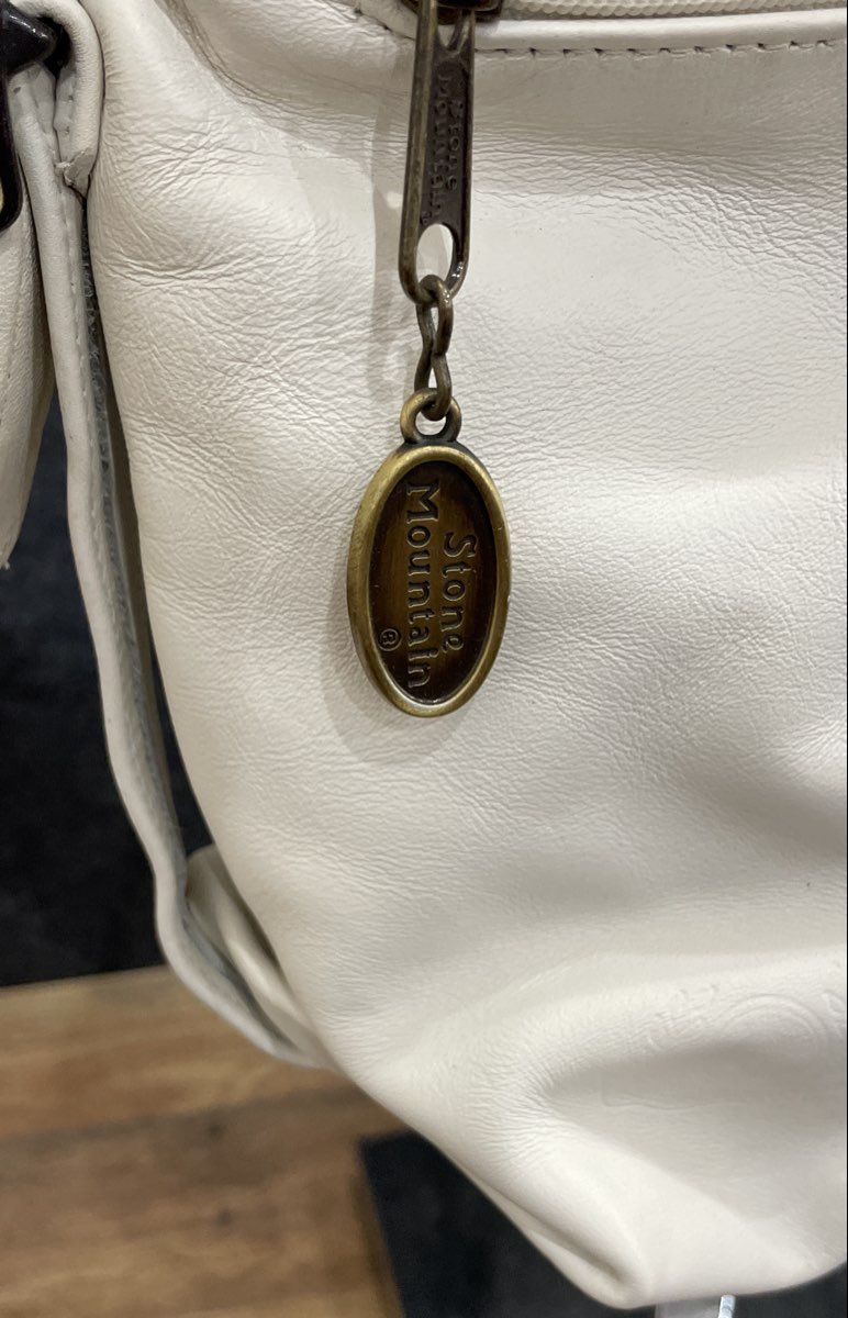 Stone Mountain White Leather Vintage Shoulder Bag Made in USA Brass Hardware