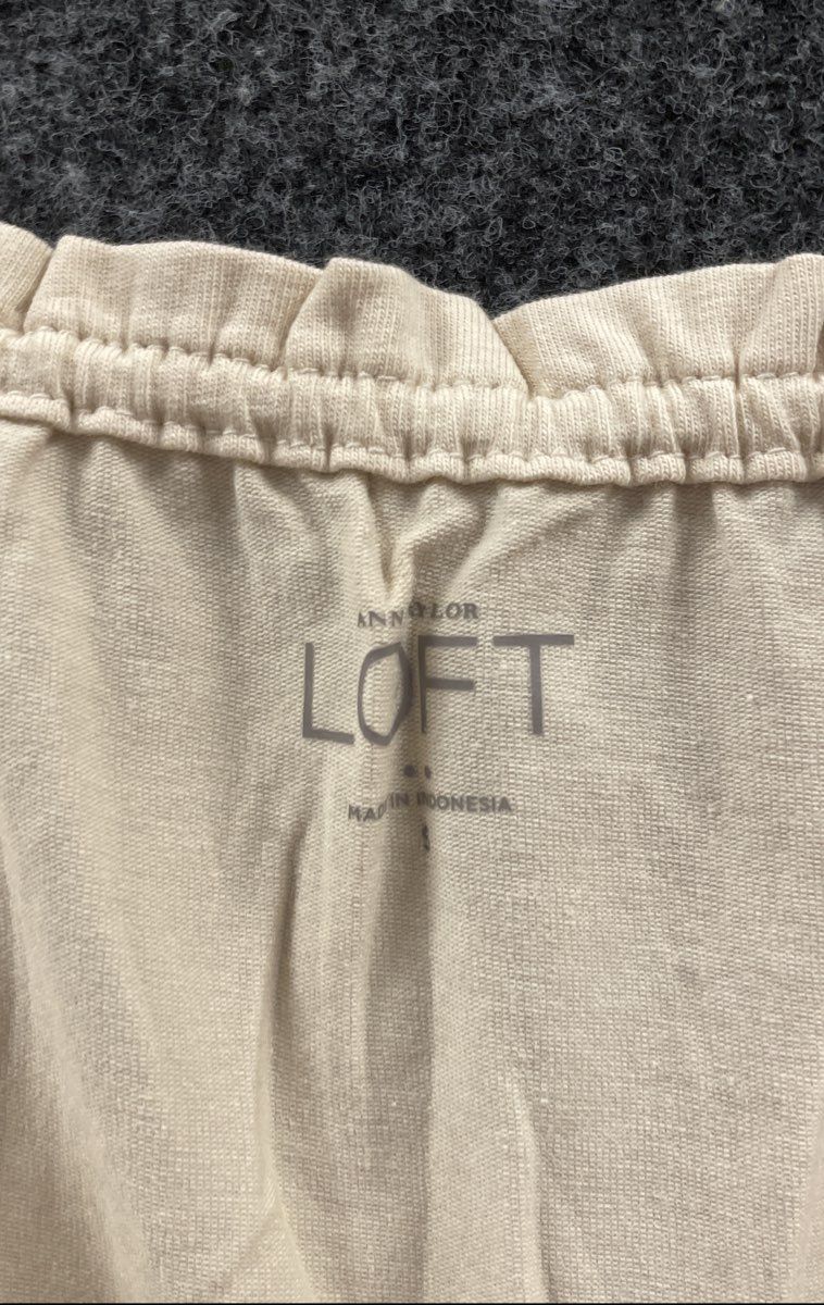 Loft Women's Ruffled Cap Sleeve Top Cream Gathered Neckline NWT Sz S