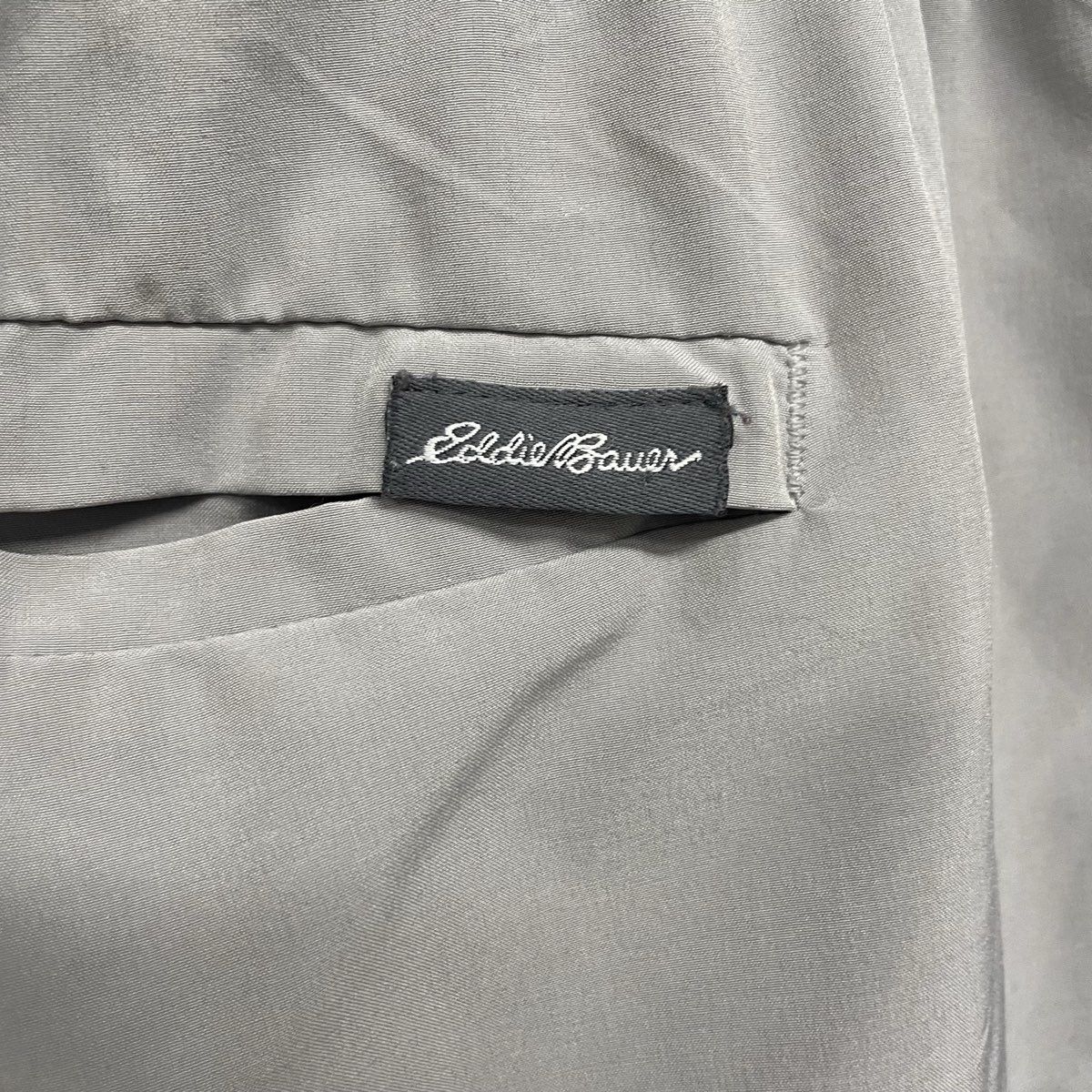 Eddie Bauer Women's Gray Elastic Drawstring Waist Athletic Travel Shorts Sz M