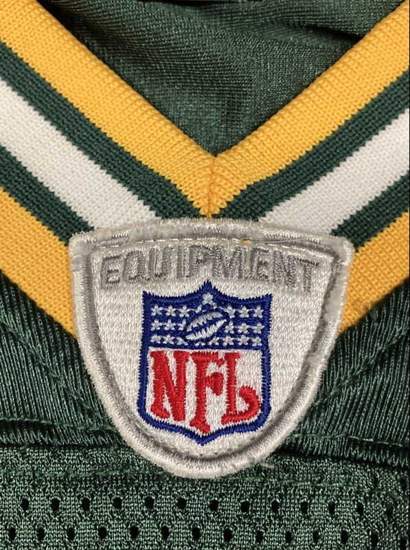 Reebok Men's Vintage Green Bay Packers Brett Favre #4 NFL Jersey Green Sz S