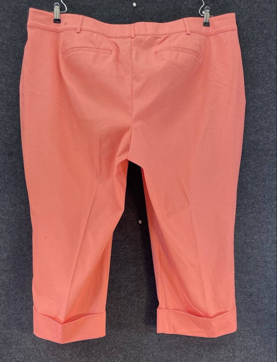 Lane Bryant Women's The Lena Stretch Cropped Capri Pants Coral Plus Size 28 NWT