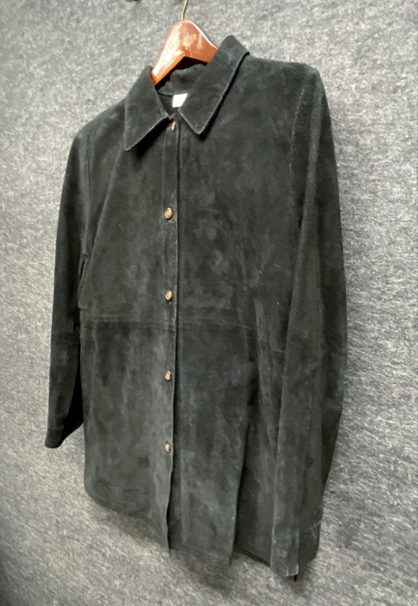 Vintage 90s Women's Black Suede Leather Button Front Shirt Jacket Shacket