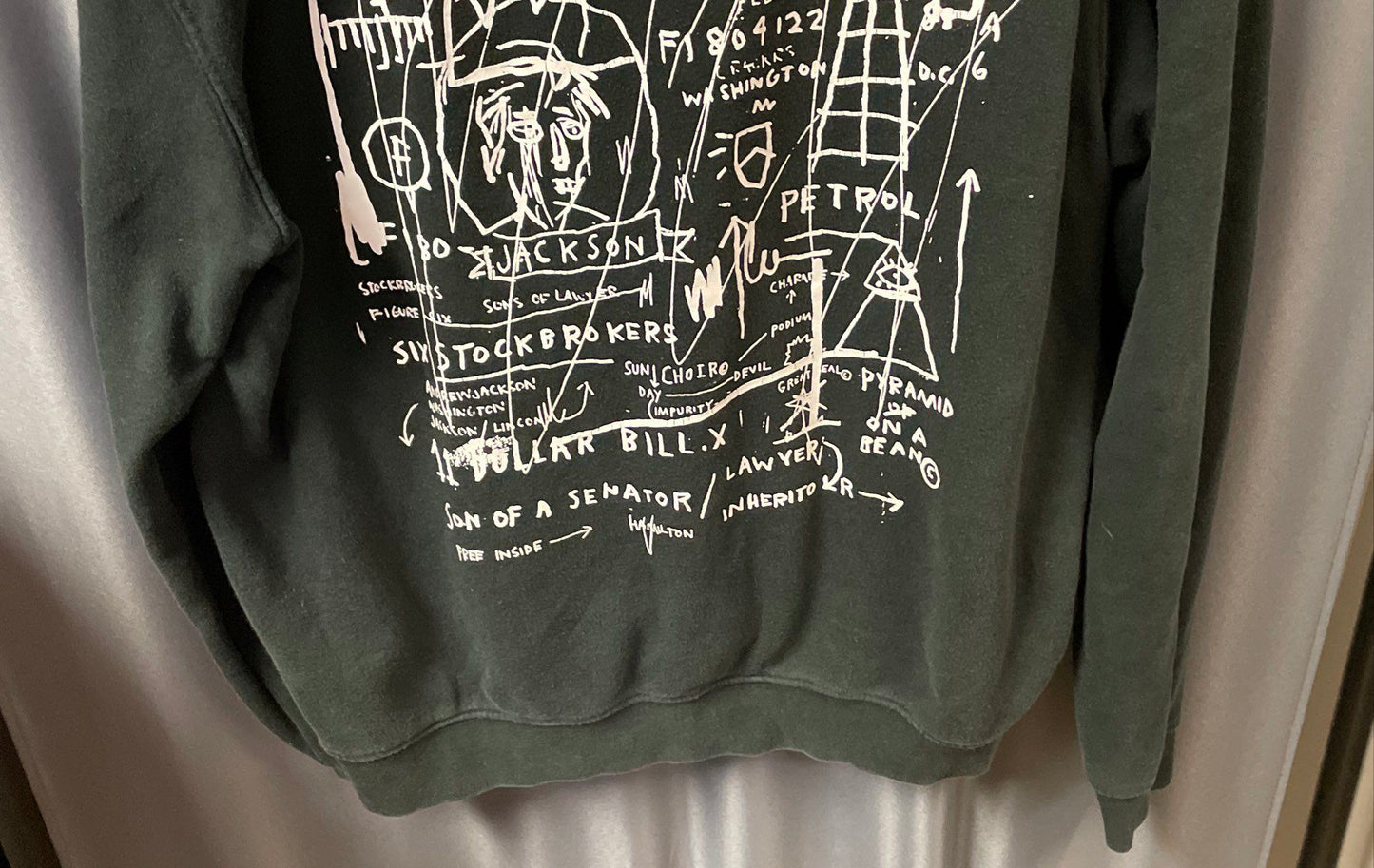 Gap Men's Black Crown Graphic Pullover Hoodie Size M