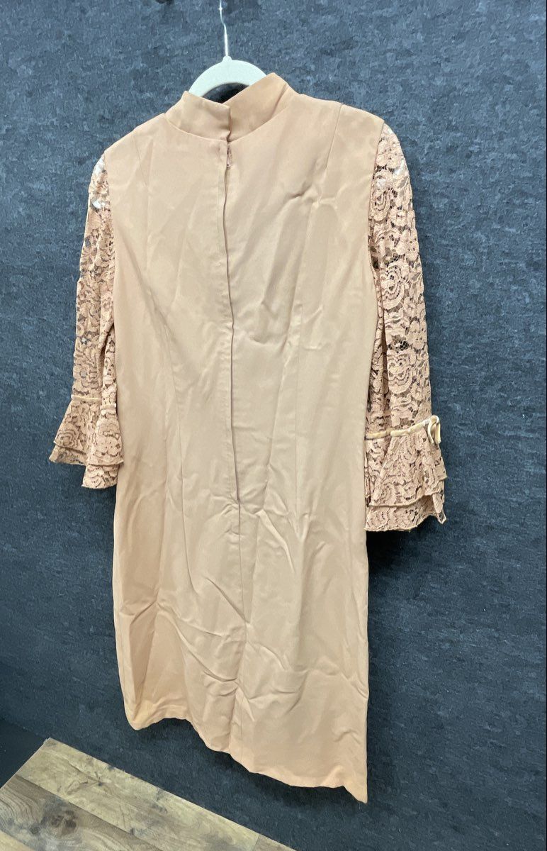 Vintage 70s Women's Tan Mock Neck Dress Floral Lace Sleeves Ruffle Cuffs