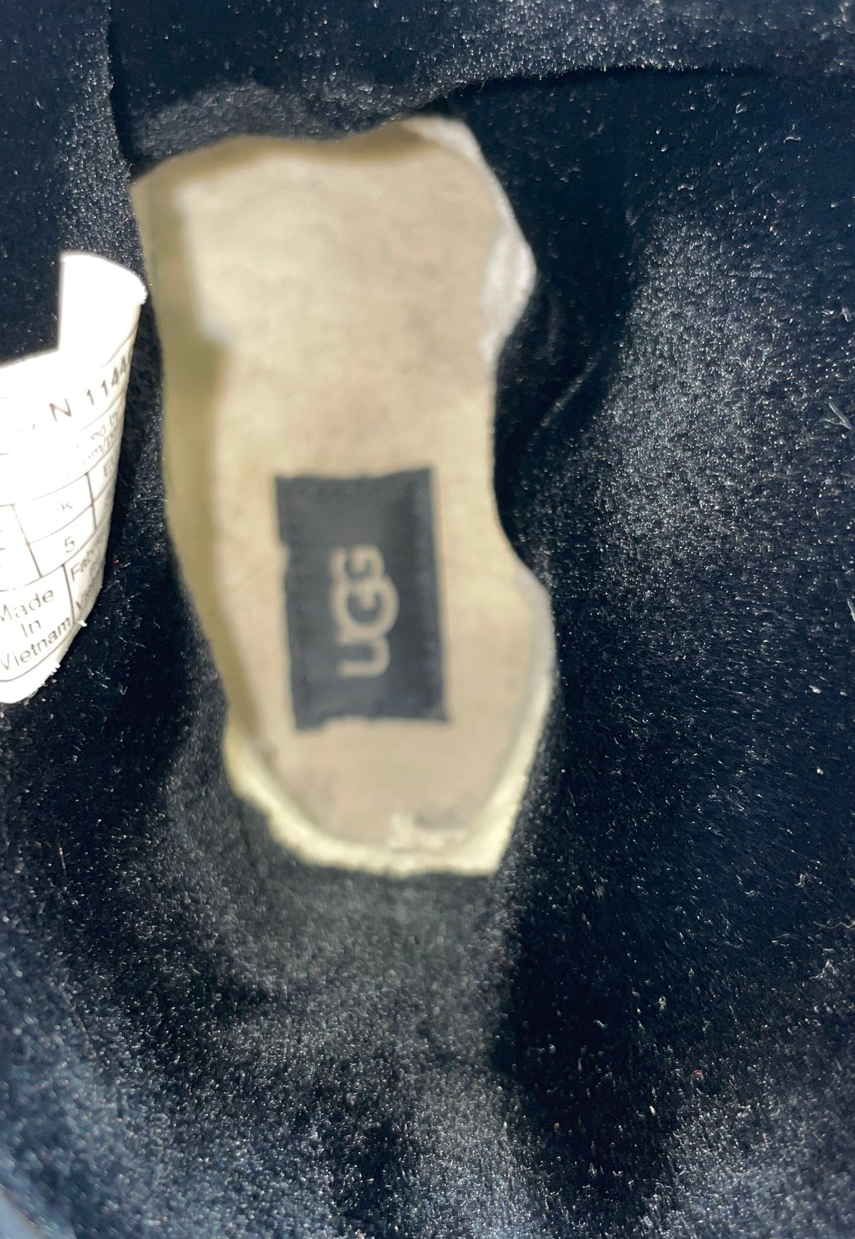 UGG Classic Brellah Mini Black Patent Platform Boots Women's Size 7