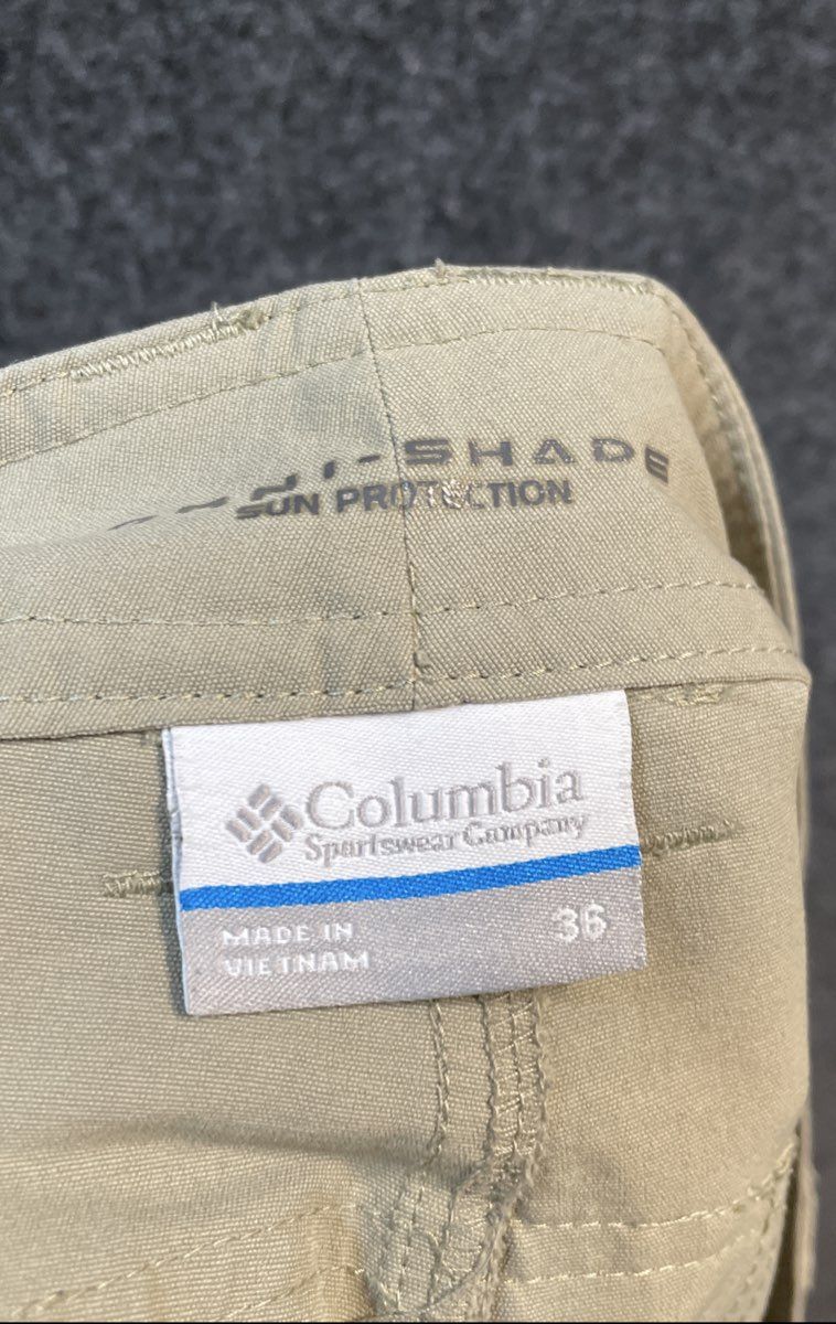 Columbia Men's Tan Omni-Shade Sun Protection Hiking Cargo Shorts Sz 36