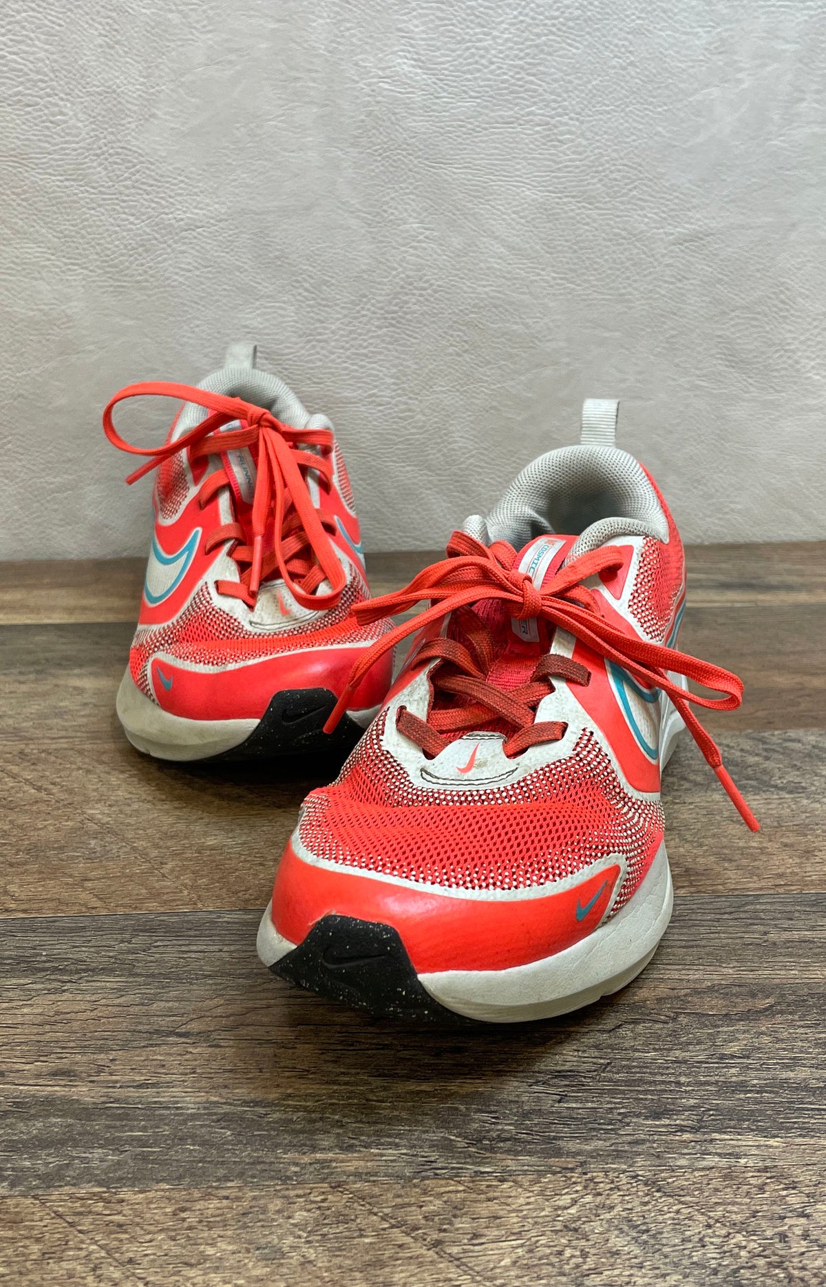 Nike Cosmic Runner Orange White Blue Youth Running Shoes HM4402-600 Size 3.5Y