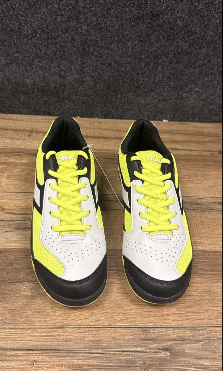 Diadora Yellow White Black Turf Soccer Shoes Women's Size 5.5 NWT