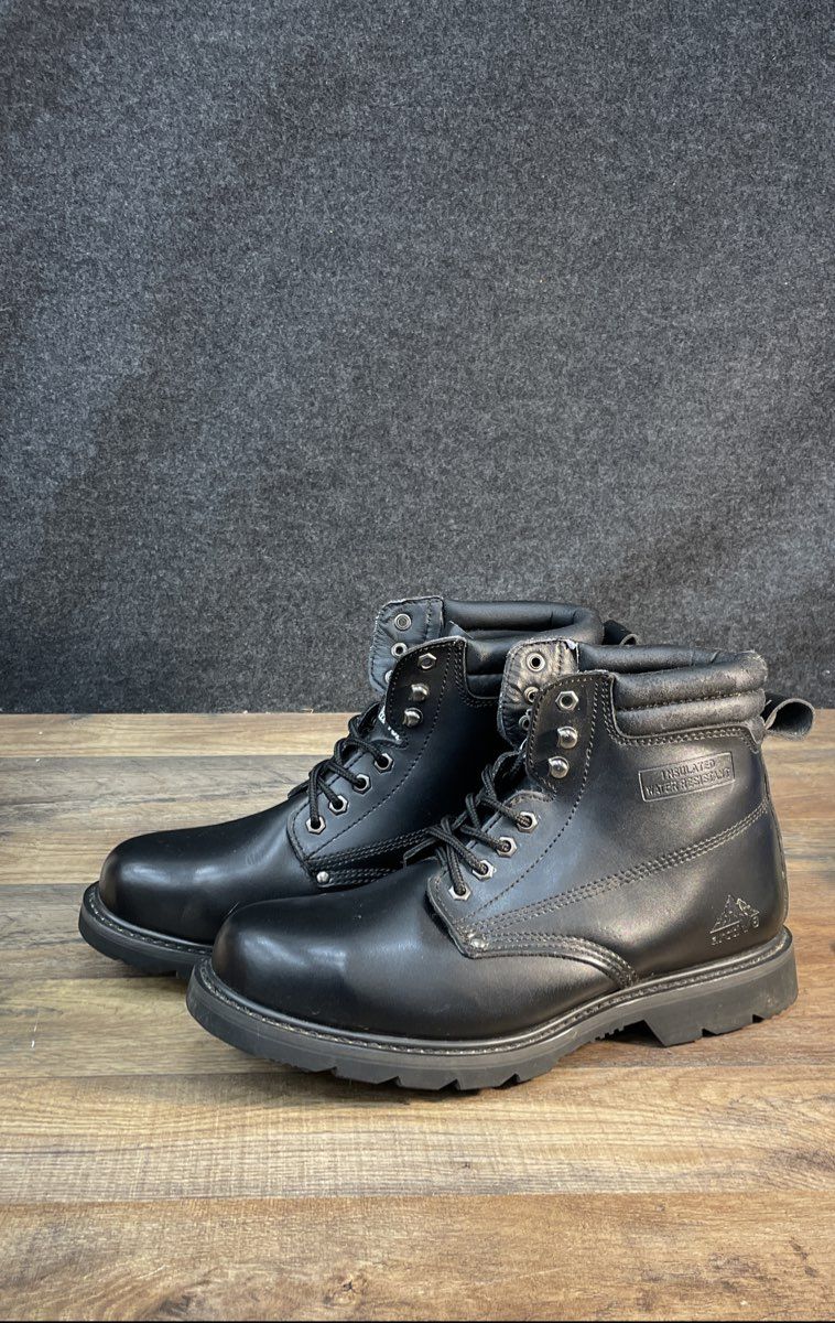 Arctiv8 Steel Toe Insulated Water Resistant Black Work Boots Men's Size 10
