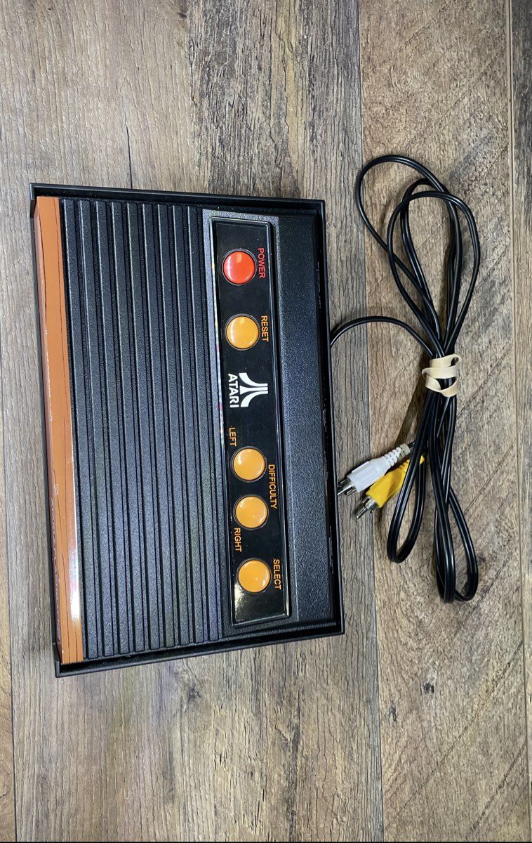 IOB Atari FlashBack 2 Console W/ Controllers