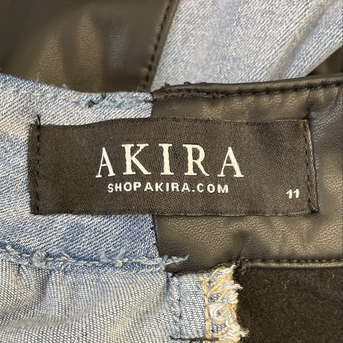 Akira Women's Extreme Stretch Patchwork Wide Leg Jeans Blue Black Sz 11