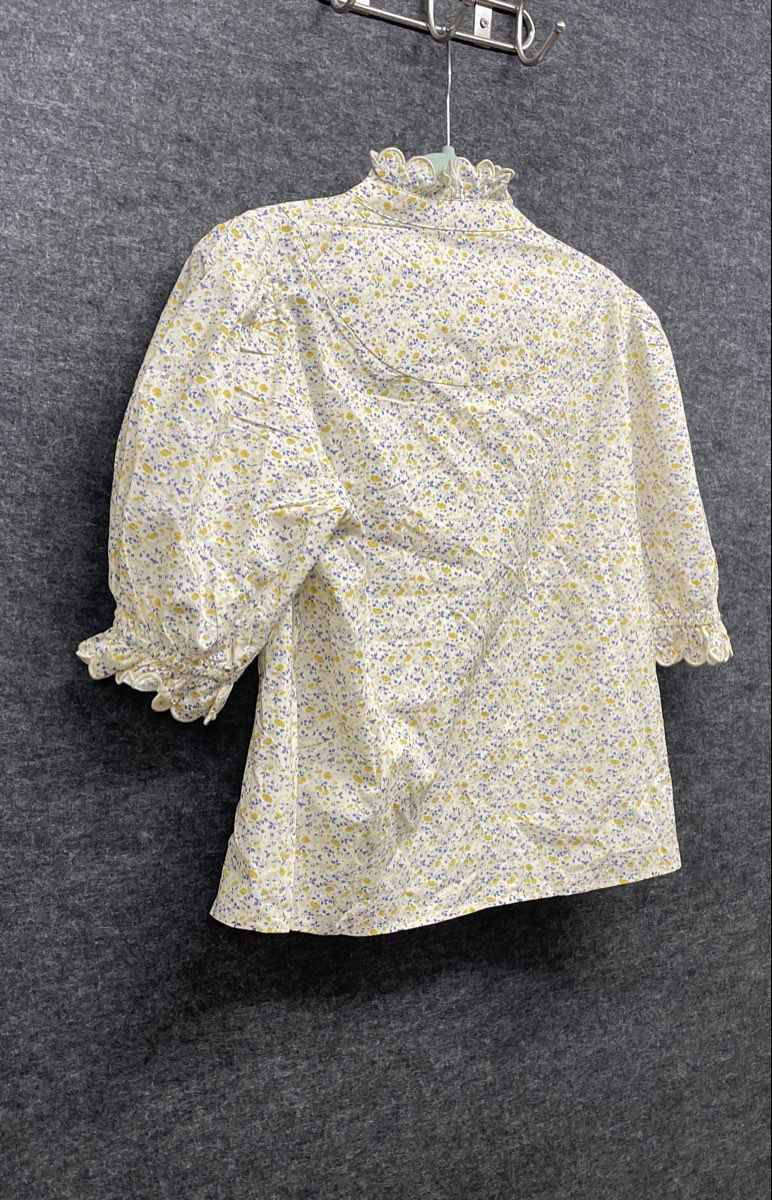Avara Women's Hailey Top Yellow Floral Scalloped Ruffle Puff Sleeve Sz L NWT