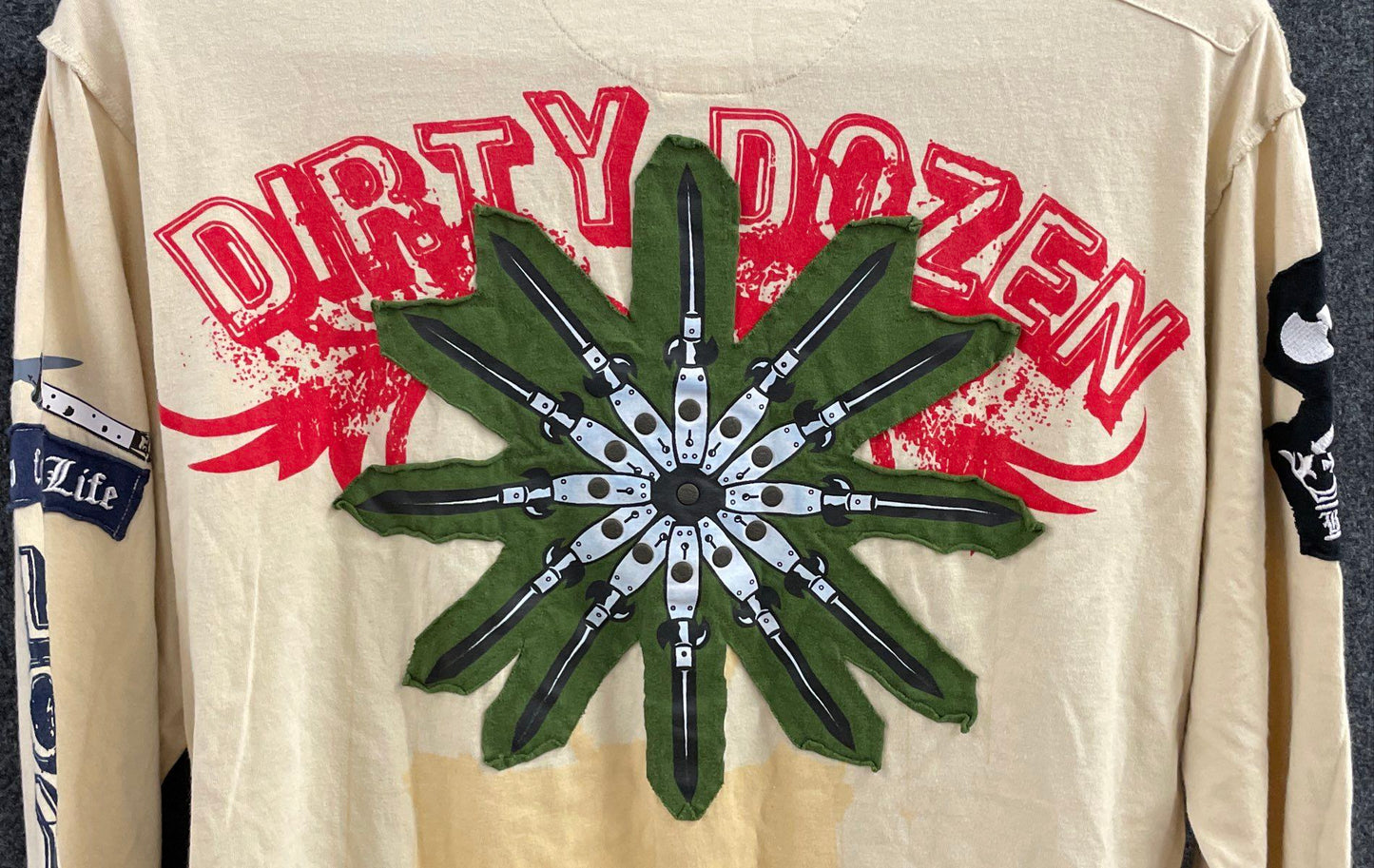 Vintage Y2K Blac Label Men's Graphic Long Sleeve Divided We Fall Dirty Dozen XL