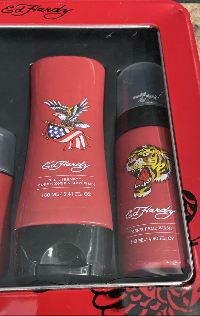 Ed Hardy Men's 4 Piece Bath Set Sealed