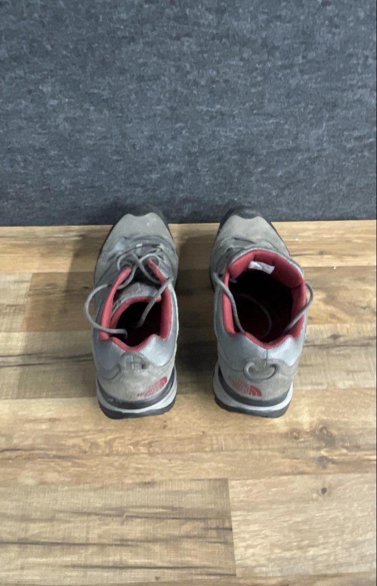 The North Face Hedgehog Hike Gray Red Vibram Hiking Shoes Men's Size 11