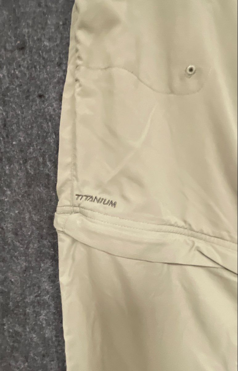 Columbia Women's Titanium Khaki Zip-Off Convertible Hiking Cargo Pants Size 8