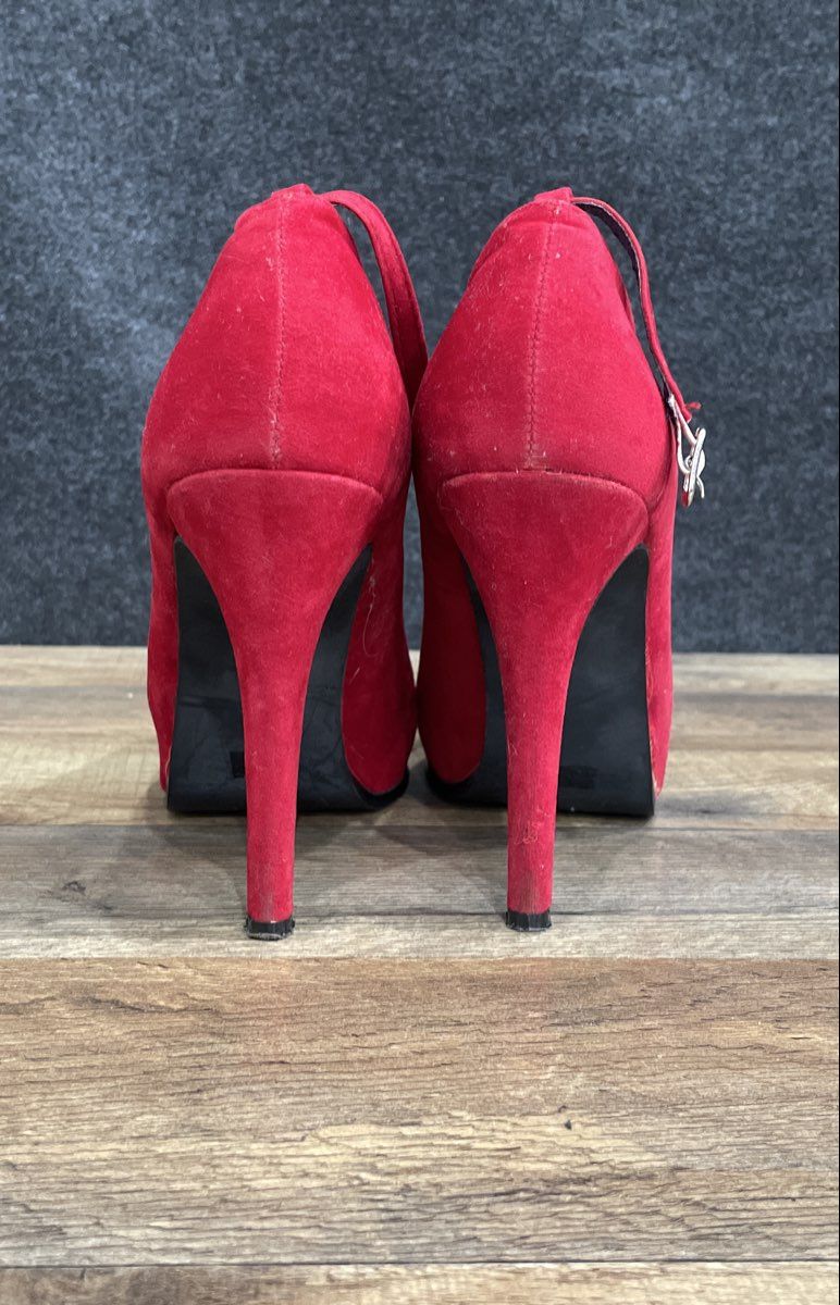 Privilege Red Faux Suede Platform Strappy Cage Stiletto Heels Women's Size 8.5