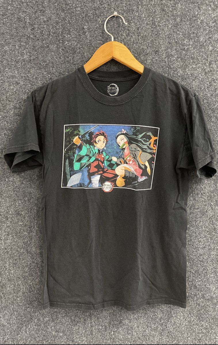 Demon Slayer Kimetsu no Yaiba Tanjiro Nezuko Graphic T-Shirt Reprint Sz M