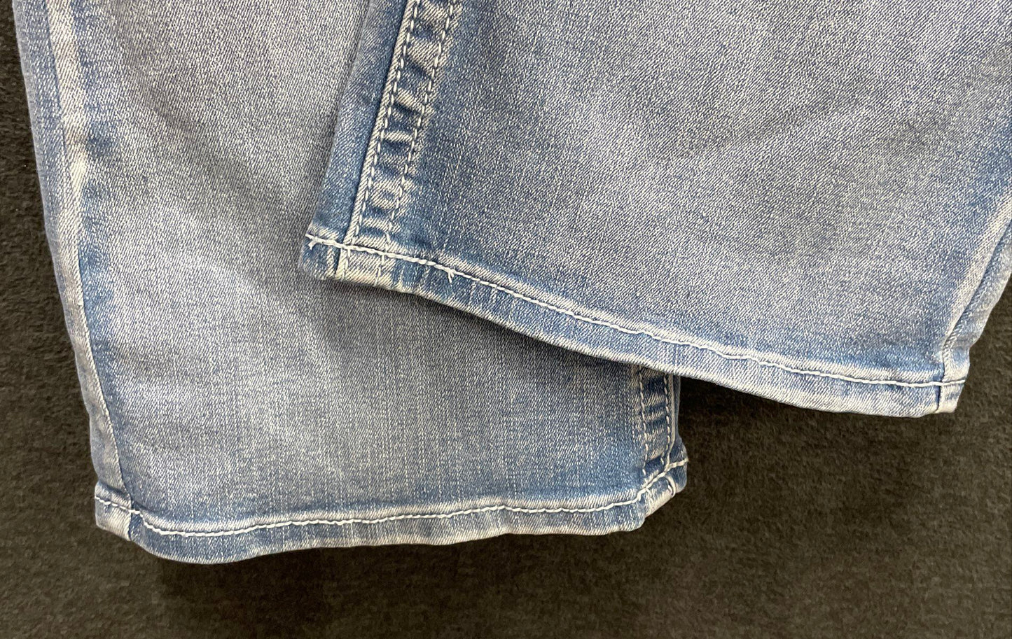 Sky Women's Super Soft Light Wash Bootcut Heart Wing Rhinestone Jeans 11/12 NWT