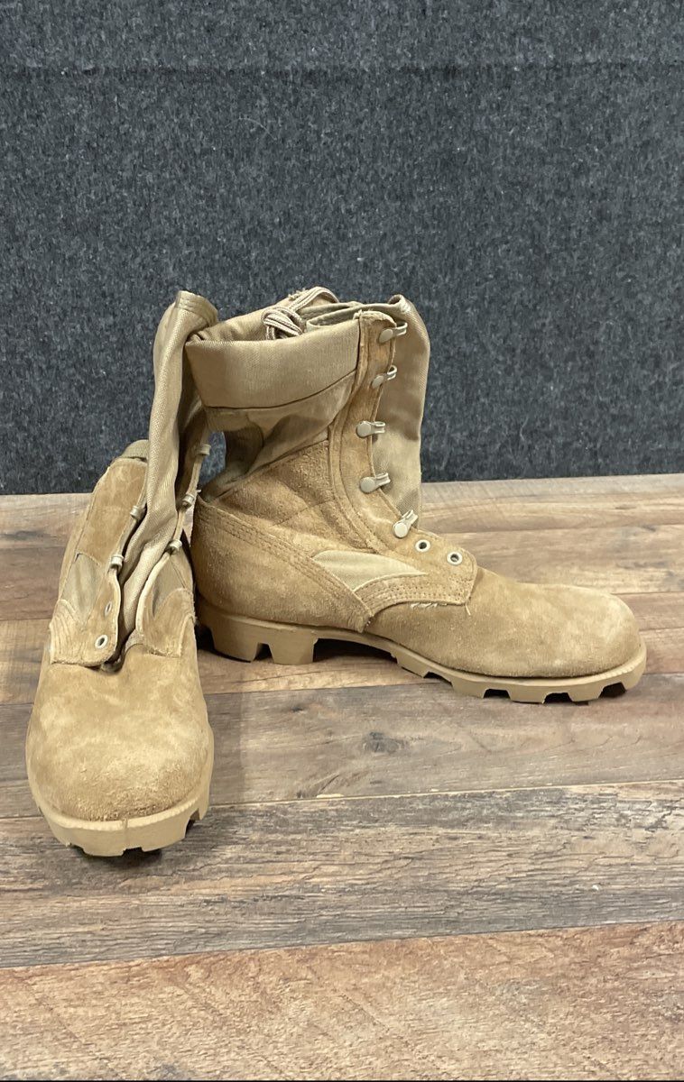 Vintage 1993 US Military Desert Combat Boots Tan Suede Panama Sole Size 8.5R