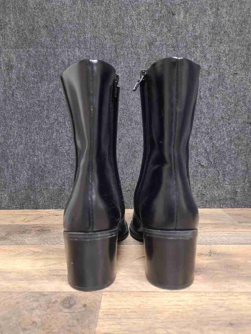 H&M Black Pointed Toe Block Heel Ankle Boots Women's Size 10