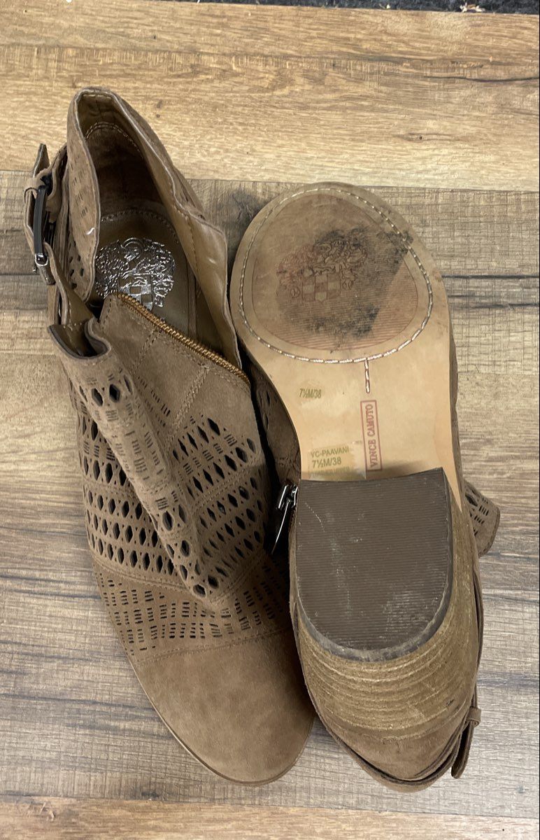 Vince Camuto Paavani Brown Perforated Leather Ankle Booties Size 7.5