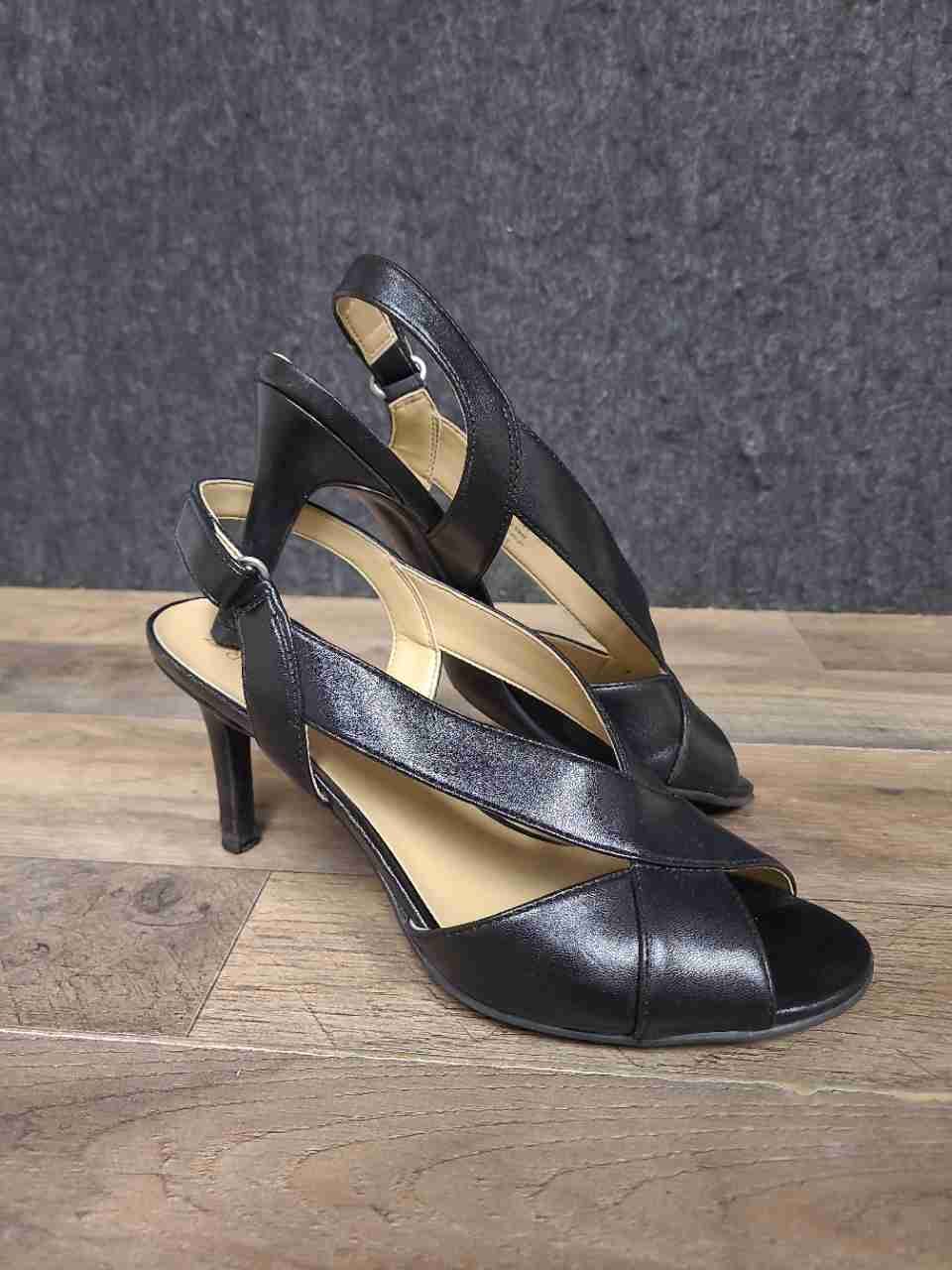 Naturalizer Barrie Black Smooth Slingback Heel Sandal Women's Size 8.5 M