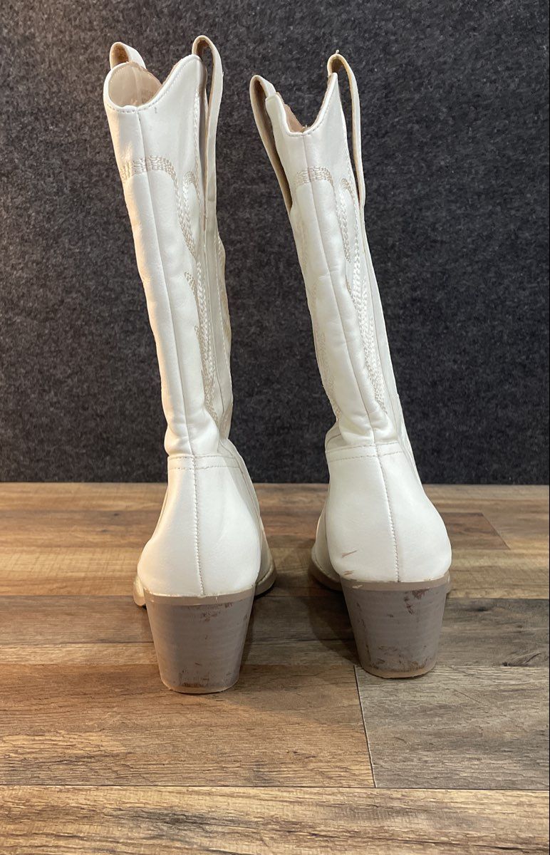 Oasis Society White Faux Leather Western Cowboy Boots Women's Size 10