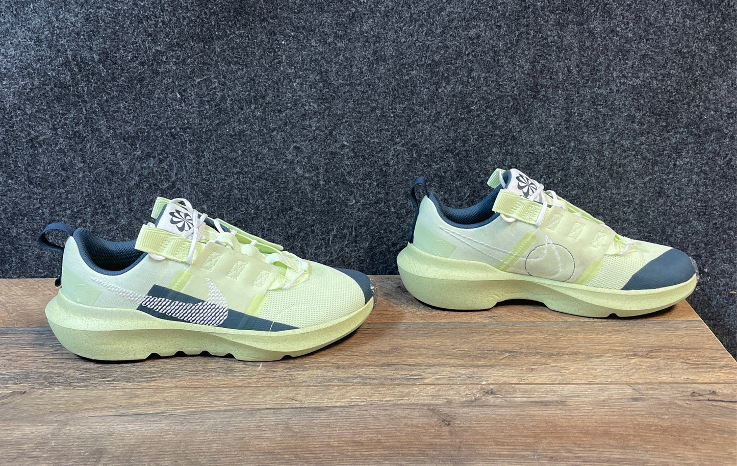 Nike Crater Impact Lime Ice Barely Volt Sneakers Youth Size 6.5Y Women's 8