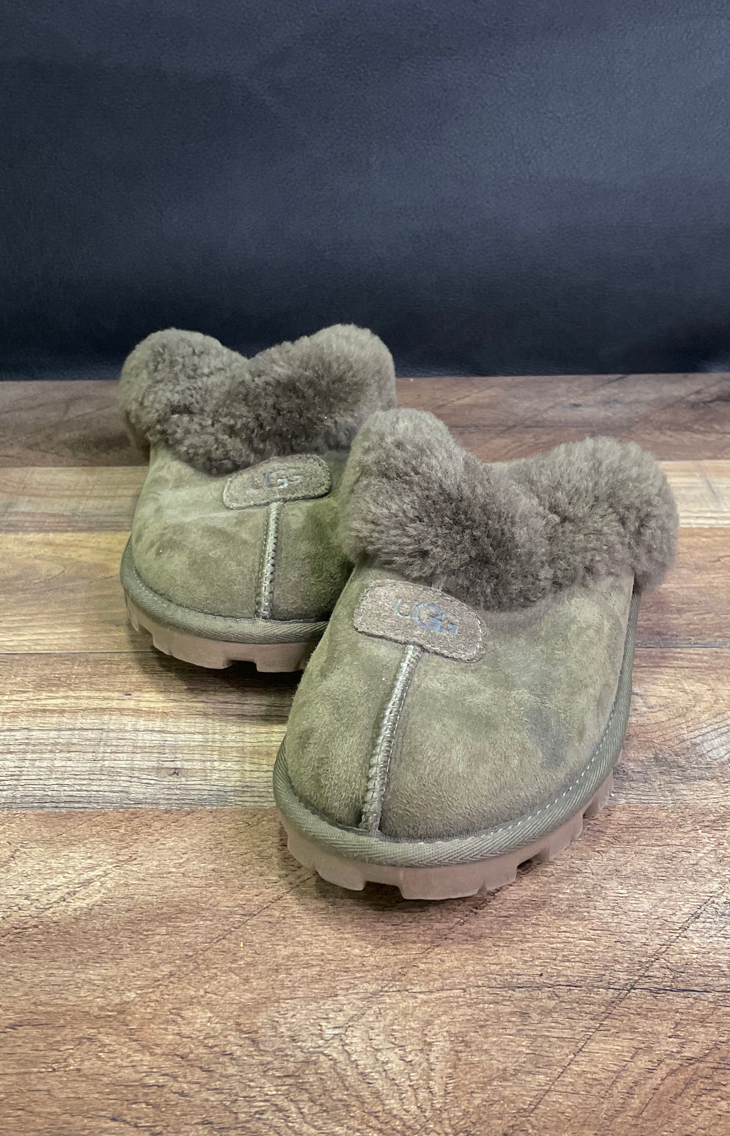 UGG Disquette Burnt Olive Suede Sheepskin Platform Slippers Women's Size 7