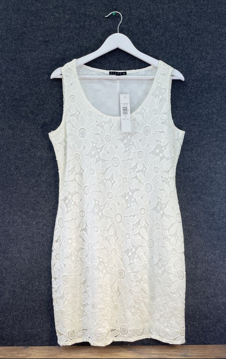 Tiana B Women's Sheath Dress White Floral Lace Sleeveless Sz L NWT