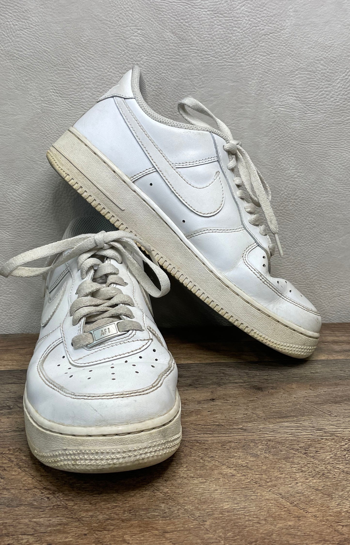 Nike Air Force 1 '07 Low Triple White Sneakers Size 8.5