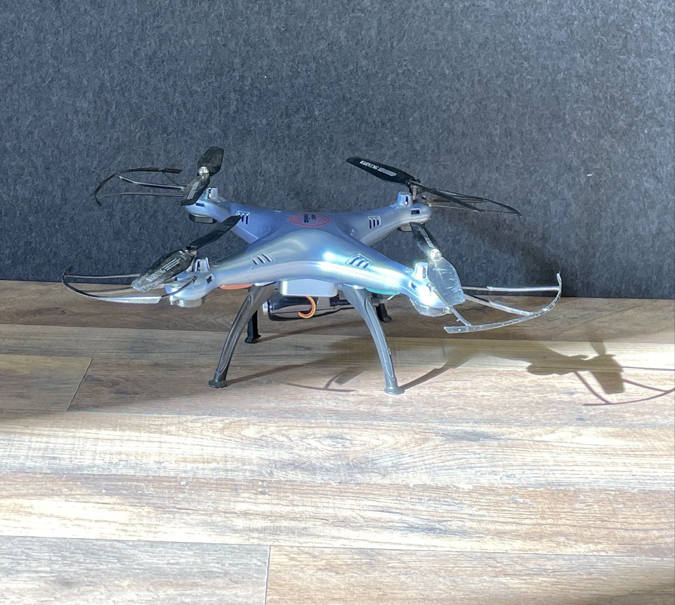 Syma X5HW WiFi FPV Camera Quadcopter Drone 2.4GHz w/ Remote & Batteries