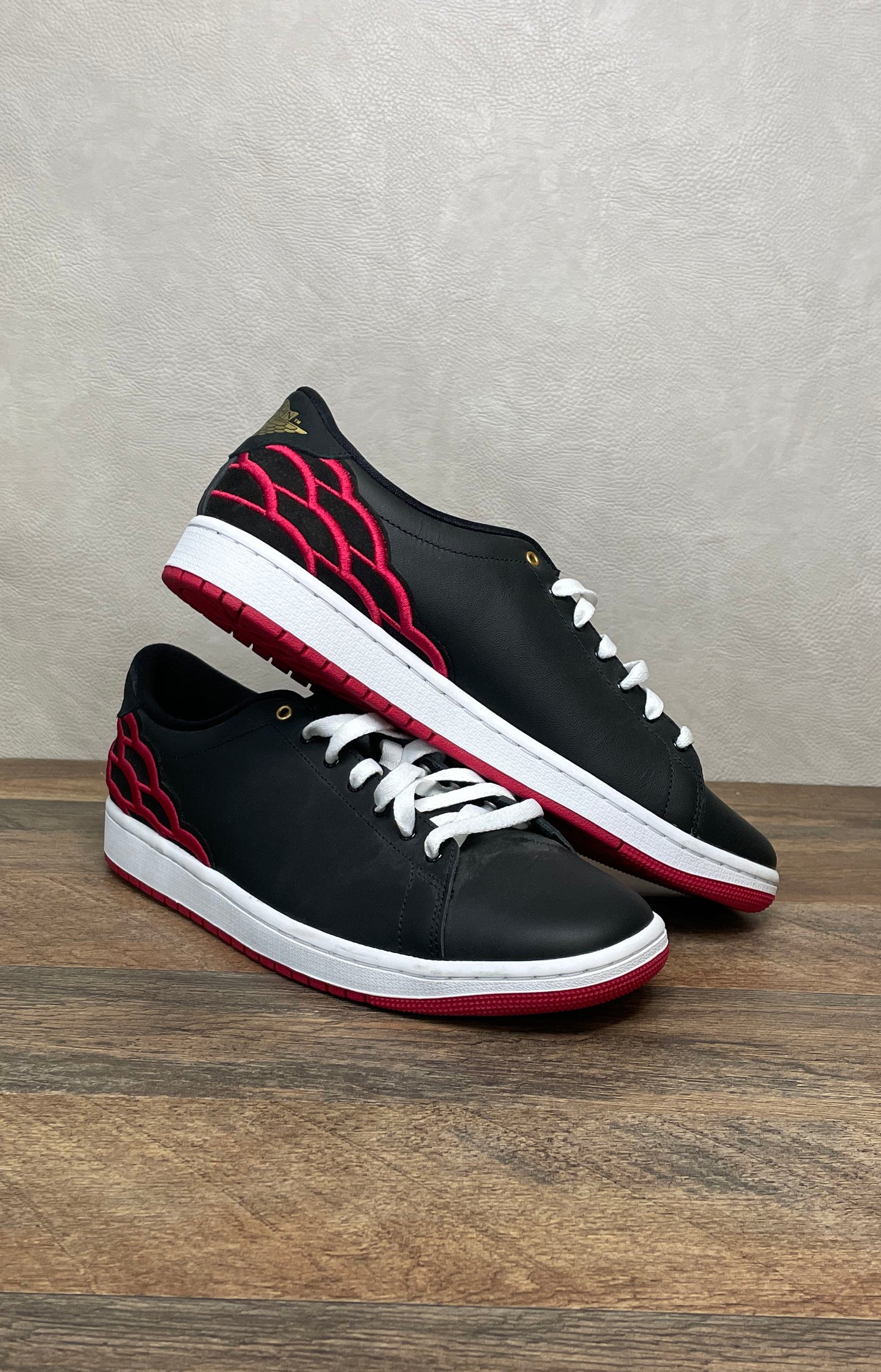 Nike Jordan Series .05 Black Red White Low Top Sneakers Men's Size 10