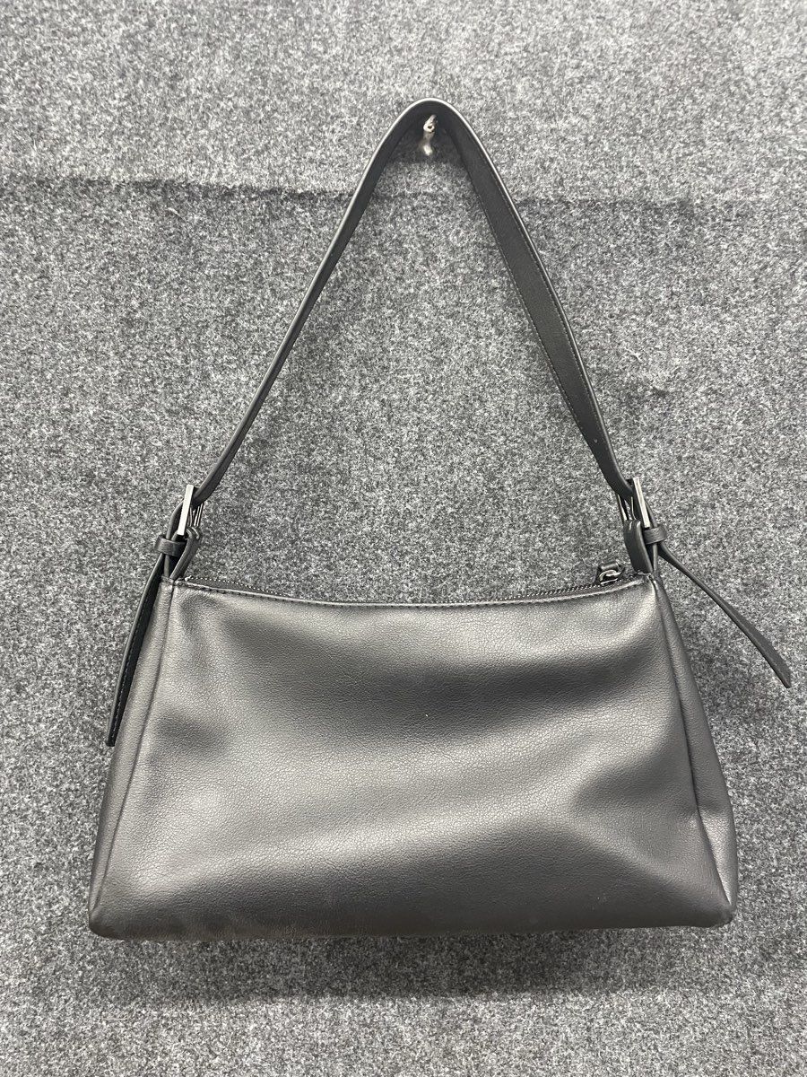 Simply Vera Vera Wang Black Studded Ren Shoulder Bag Handbag Silver Hardware