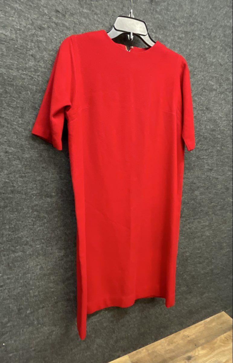 Vintage Women's Red Short Sleeve Shift Dress Zip Back Textured Mid-Century