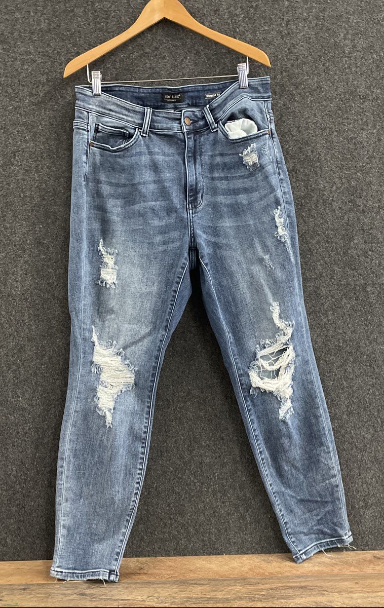 Judy Blue Women's High Rise Distressed Boyfriend Jeans Medium Wash Sz 14W