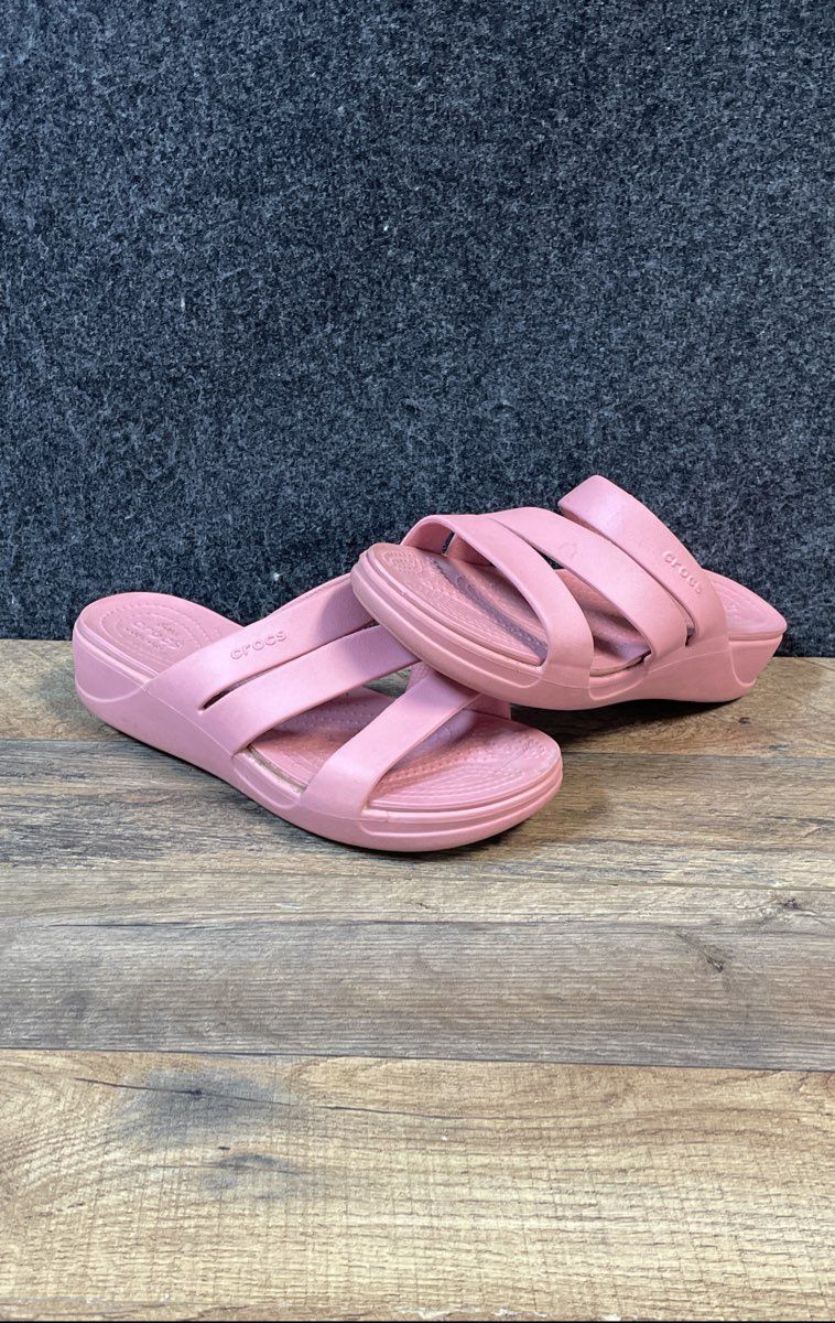 Crocs Monterey Strappy Wedge Pink Multi-Strap Sandals Women's Size 8