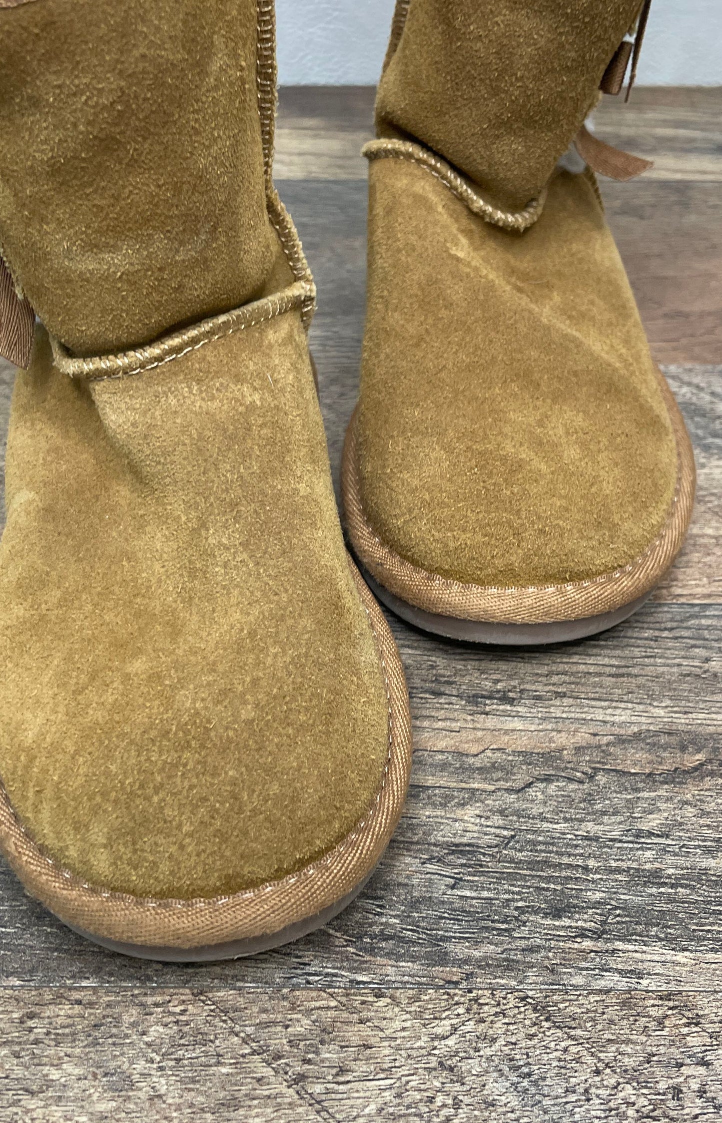 Koolaburra by UGG Victoria Chestnut Suede Double Bow Kids Boots Size 11