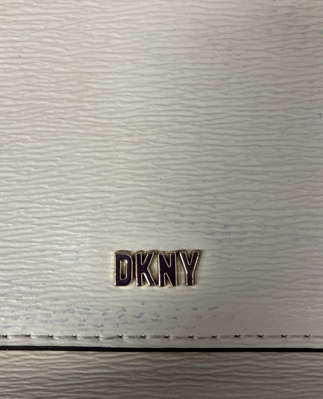 DKNY Off-White Textured Leather Flap Shoulder Bag Gold Tone Chain Strap