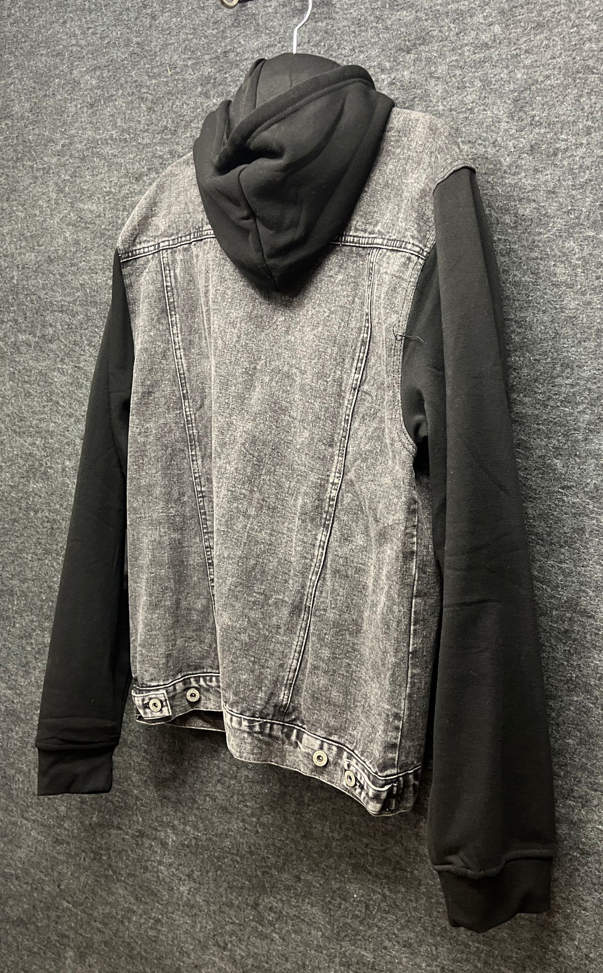 Brooklyn Cloth Men's Grey Acid Wash Hooded Denim Jacket Black Sleeves Sz XL NWT