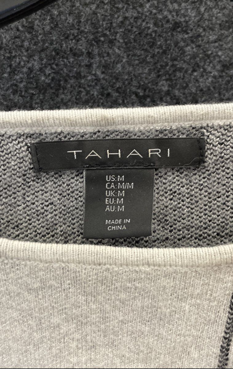 Tahari Women's White Windowpane Plaid Boat Neck 3/4 Sleeve Sweater Sz M