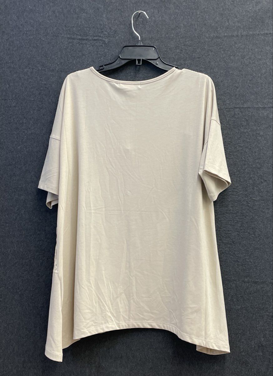 August Silk Women's Ash Blonde Floral Lace Panel Short Sleeve Top Size M NWT