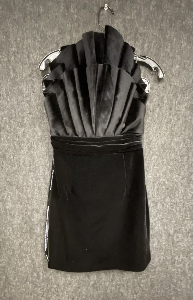 Club L London Women's Black Strapless Velvet Pleated Mini Dress Sz 4 NWT