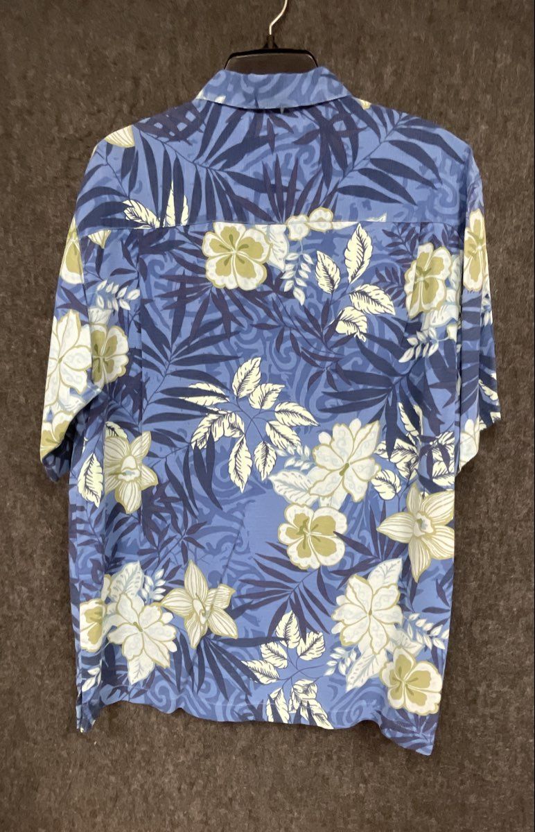 Tommy Bahama Men's Floral Hawaiian Camp Shirt Blue Short Sleeve Size M