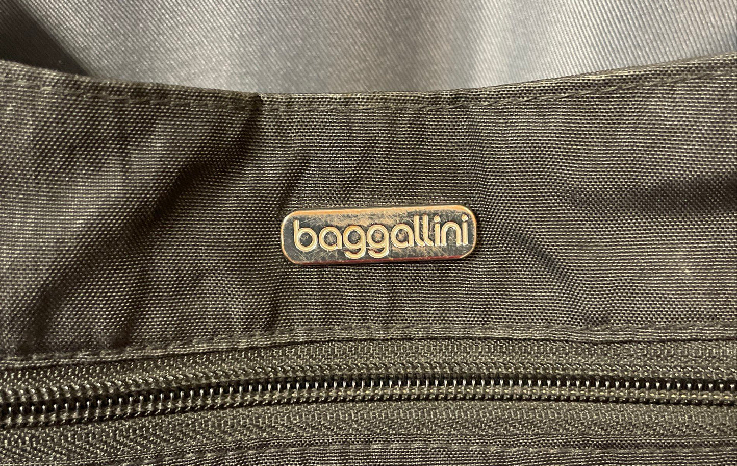 Baggallini Black Patterned Nylon Shoulder Crossbody Bag Medium Silver Hardware